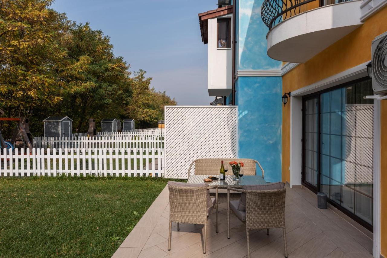 Bucharest Airport Suites & Villas Otopeni Exterior foto