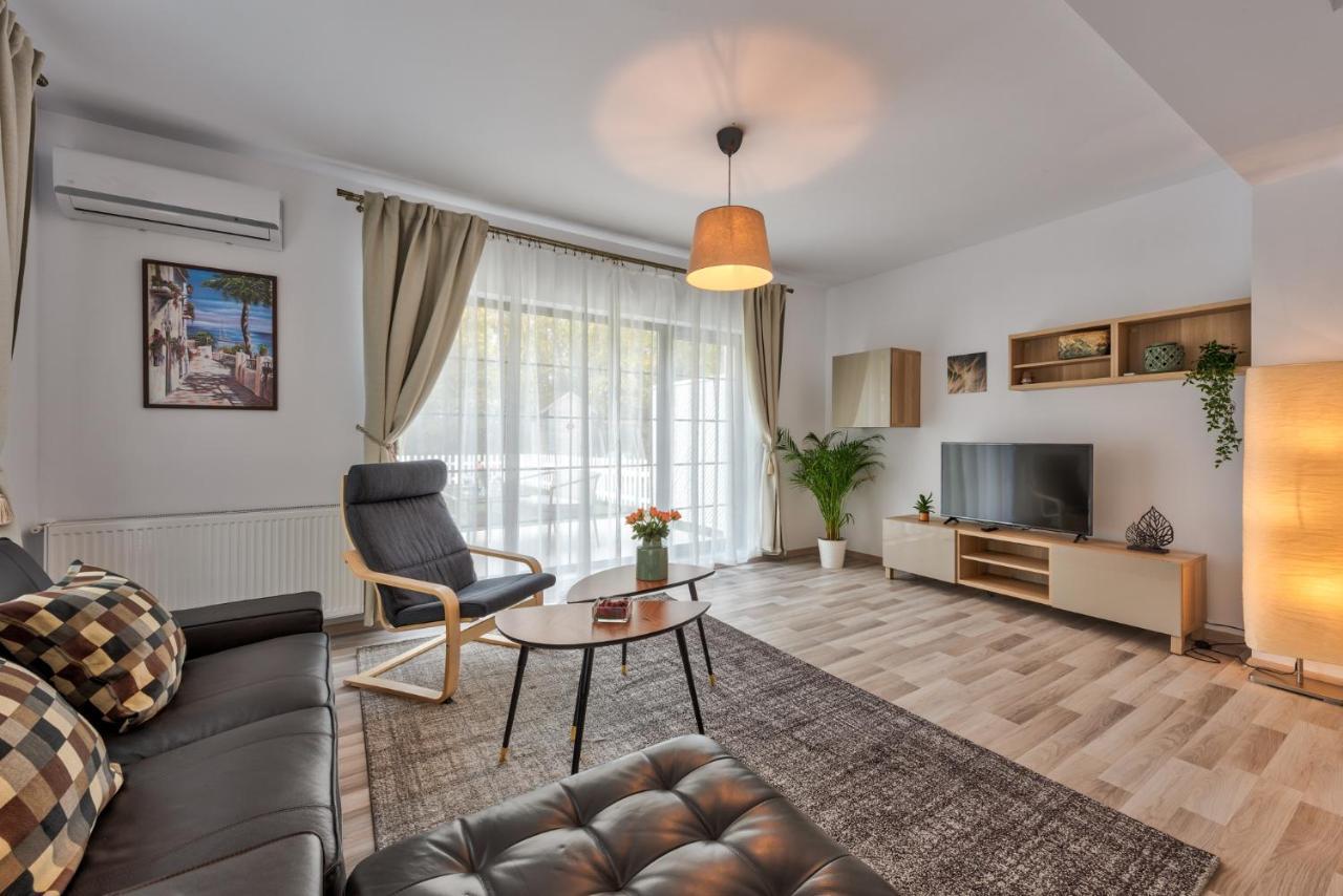 Bucharest Airport Suites & Villas Otopeni Exterior foto