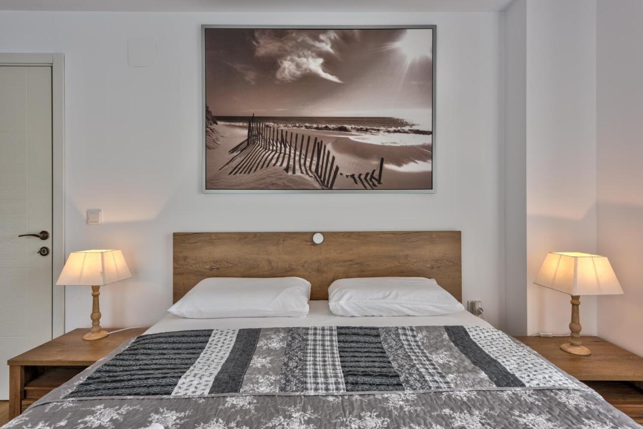 Bucharest Airport Suites & Villas Otopeni Exterior foto